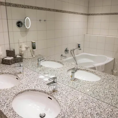 Parkhotel Hohenfeld Hotel 4*