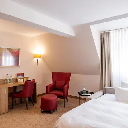 Parkhotel Hohenfeld 4*