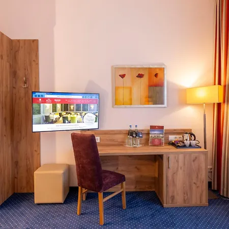 Hotel Parkhotel Hohenfeld 4*