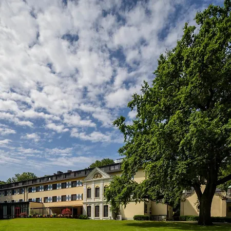 Parkhotel Hohenfeld Hotel 4*