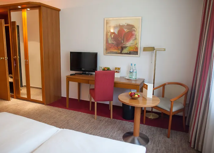 Hotel Parkhotel Hohenfeld 4*