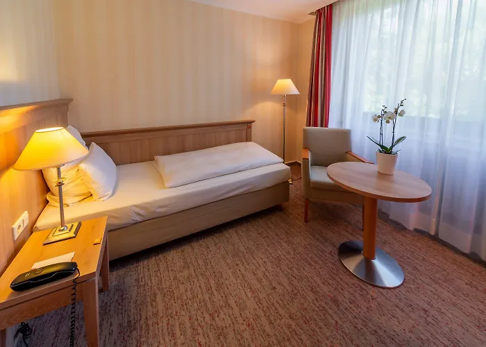 Parkhotel Hohenfeld 4*